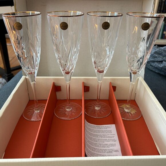 NEW (4) CASSANDRA Gold Rimmed Crystal Champagne Flutes Made in France IN BOX - Picture 3 of 8